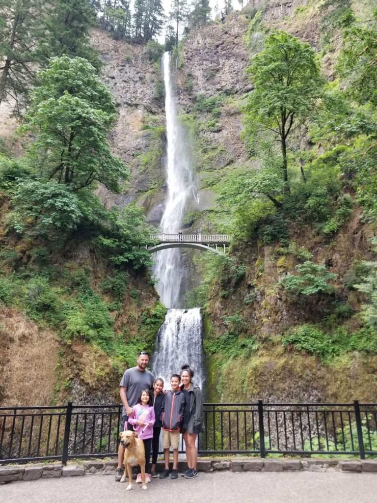 Multnomah Falls with kids while on our roadschooling trip!